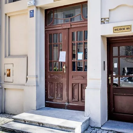Comfortable Underground Studio In By Rent Like *
