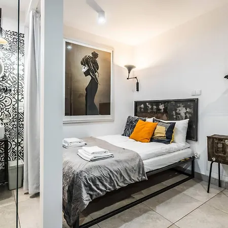 Appartement Comfortable Underground Studio In By Rent Like *